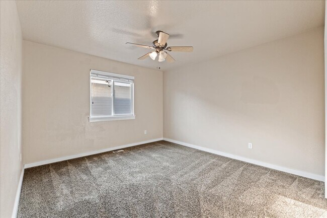 Building Photo - 115 W Lava Falls Dr