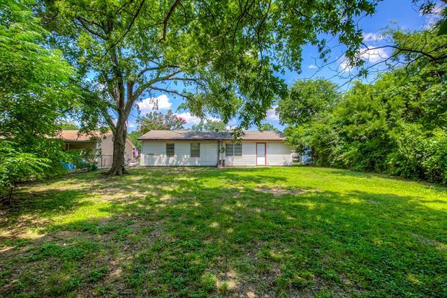 Building Photo - 820 Collin Dr