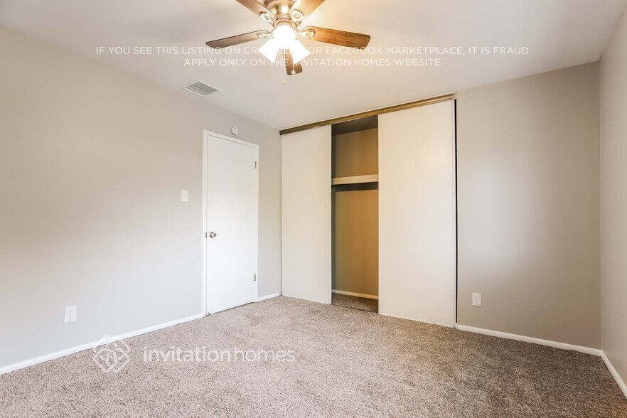 Building Photo - 2617 S Salida St