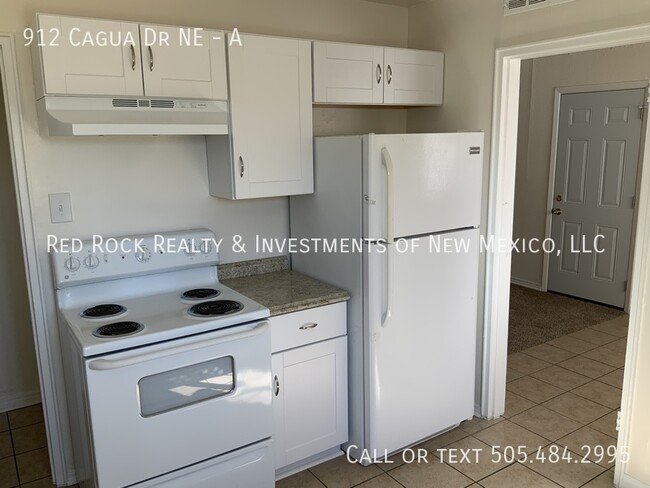 Building Photo - 3 Bedroom home in NE ABQ now available