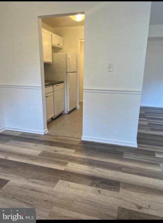 Building Photo - 3790 Lyndhurst Dr