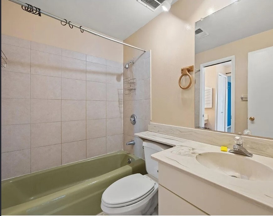 Building Photo - 2633 Sherwood Cir