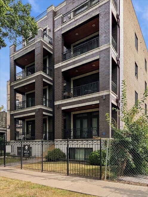 Building Photo - 6531 S Woodlawn Ave