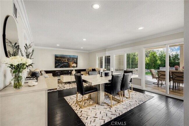 Building Photo - 1320 N Van Gogh Cir