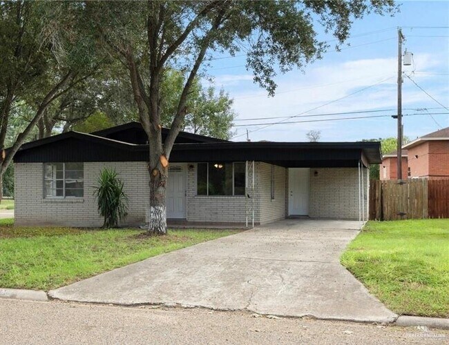 Primary Photo - 1101 W 4th St