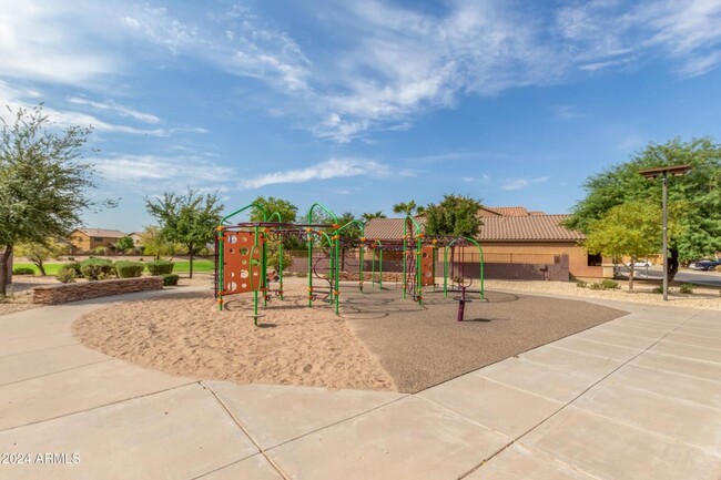 Building Photo - Gorgeous 4 Bed Home in Phoenix AZ in Roger...