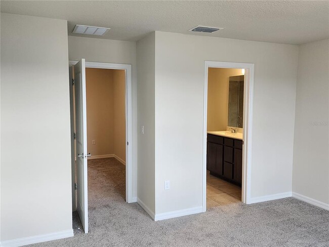 Building Photo - 16258 Merry Aly