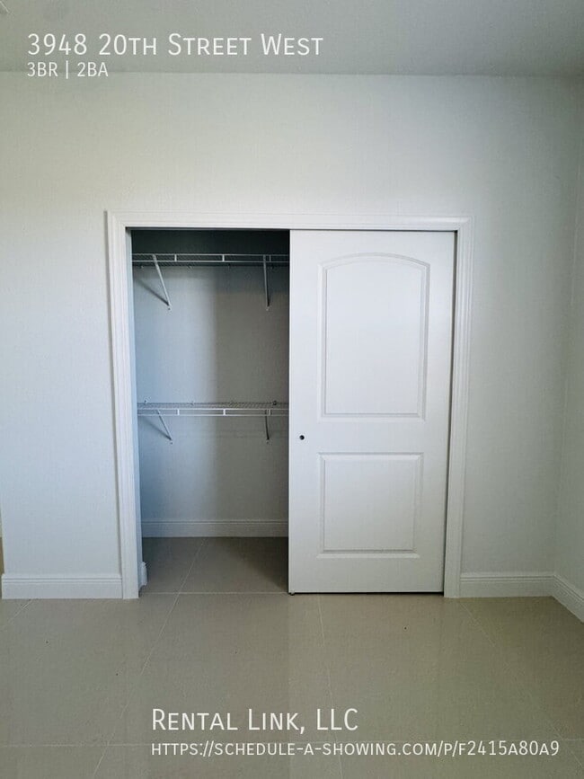 Building Photo - 3948 20th St W