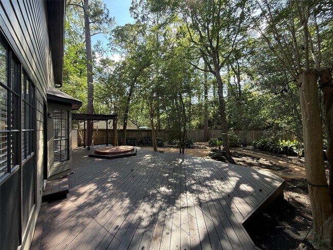 Building Photo - 39 Eagle Rock Pl