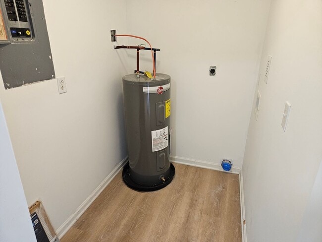 Building Photo - Beautiful Updated 2 bedroom, 1 bath home - Rocky Point