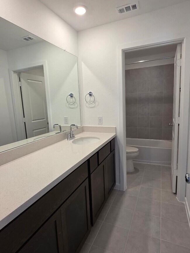 Building Photo - 18218 Hibiscus Crescent Ln