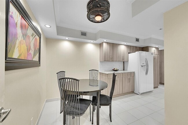 Building Photo - 111 N Pompano Beach Blvd