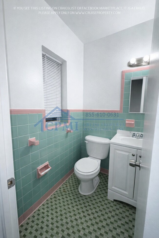 Building Photo - 5814 Taylor St