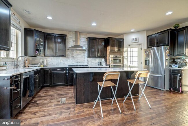 Building Photo - 23697 Sailfish Square