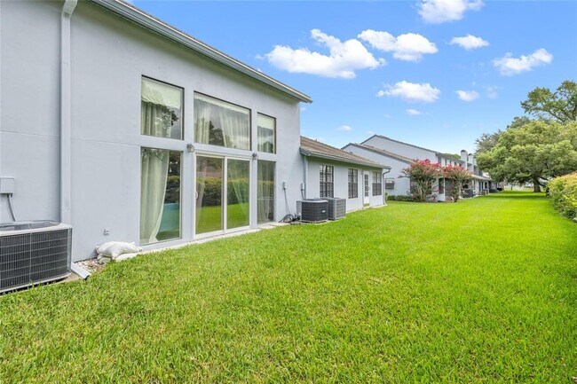 Building Photo - 4265 Brentwood Park Cir