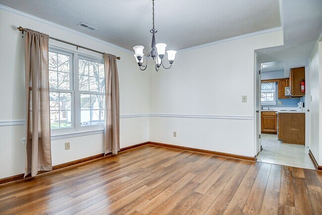 Building Photo - FOR RENT - INDIAN LAKES / SALEM AREA VIRGINIA BEACH!