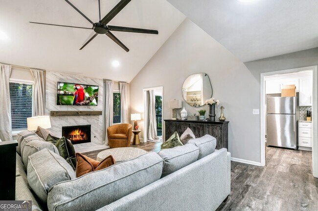 Building Photo - 85 Wilhelmina Dr