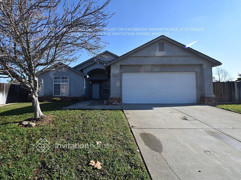 Primary Photo - 1013 Bay Shore Dr