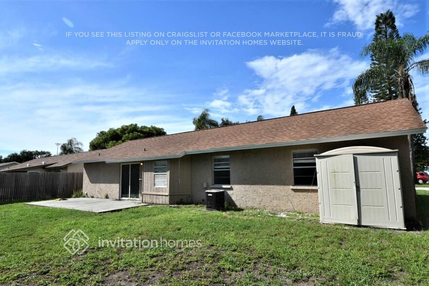 Building Photo - 5201 35th Ave W