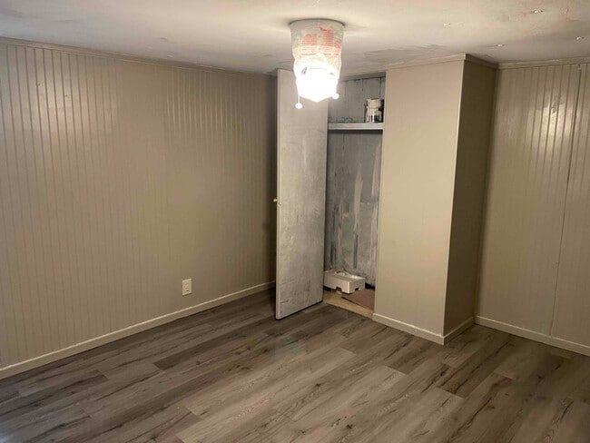 Building Photo - 54 Kendall Ln