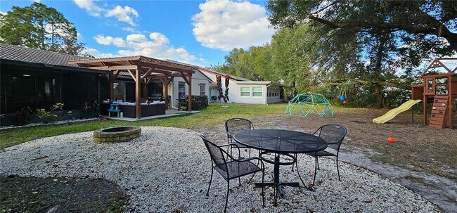 Building Photo - 10123 Fairtree Ln