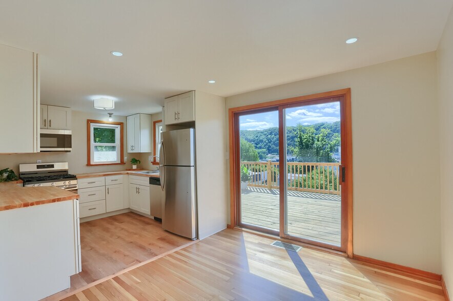 Building Photo - 1311 Midland Beaver Rd