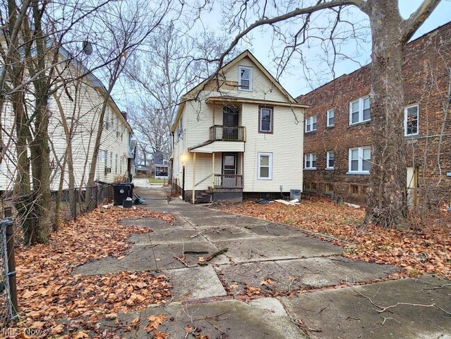 Building Photo - 961 E 143rd St