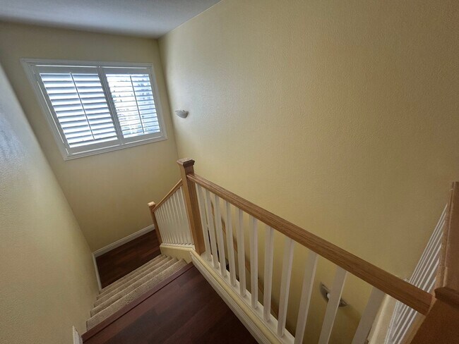 Building Photo - wonderful 3 bedroom home