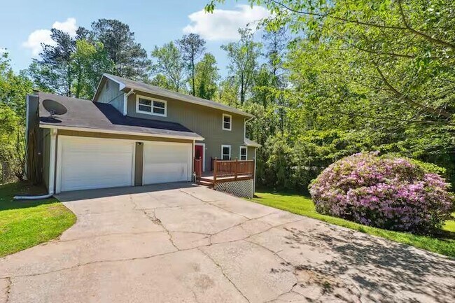 Primary Photo - 230 Chaffin Ridge Trce