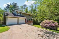 Building Photo - 230 Chaffin Ridge Trce