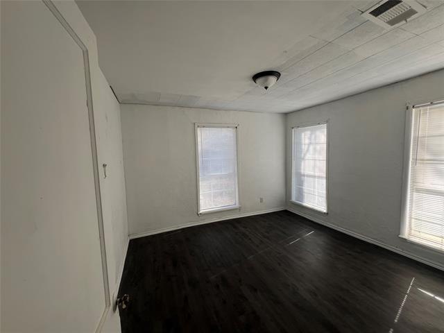 Building Photo - 1104 Bell Dr