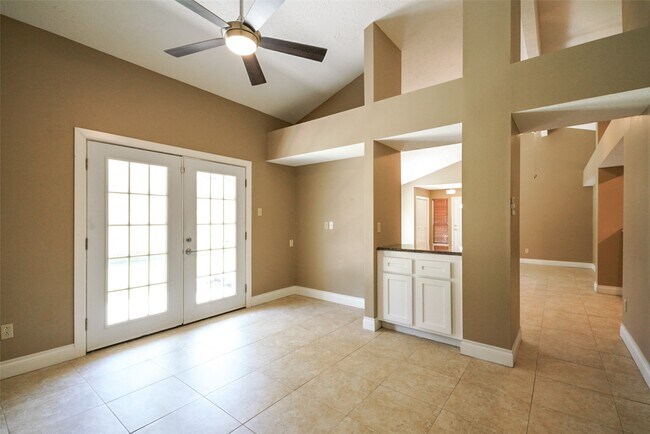 Building Photo - 3406 Cape Forest Dr