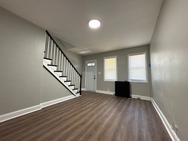Building Photo - cozy 2 bedroom house in Baltimore