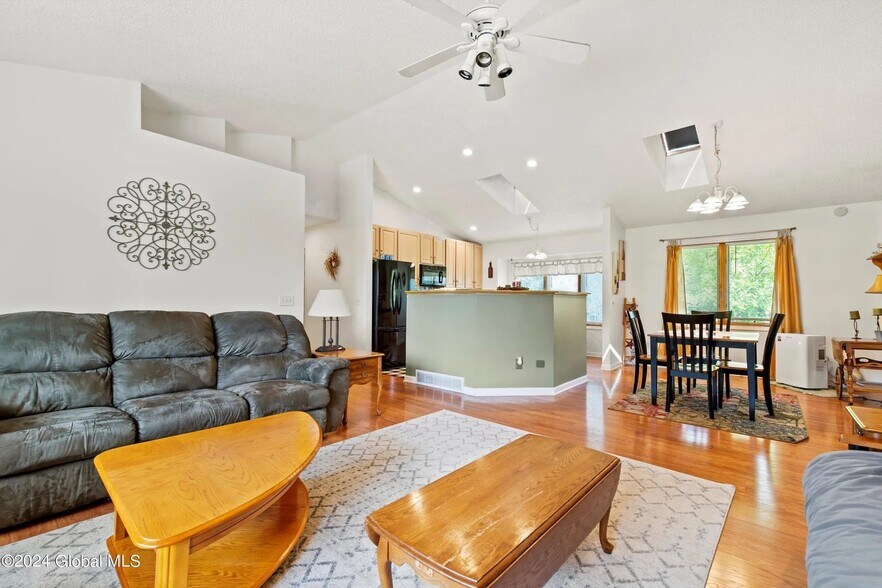 Building Photo - 1406 Route 9P