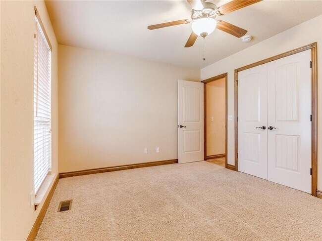 Building Photo - 4908 Arbuckle Dr