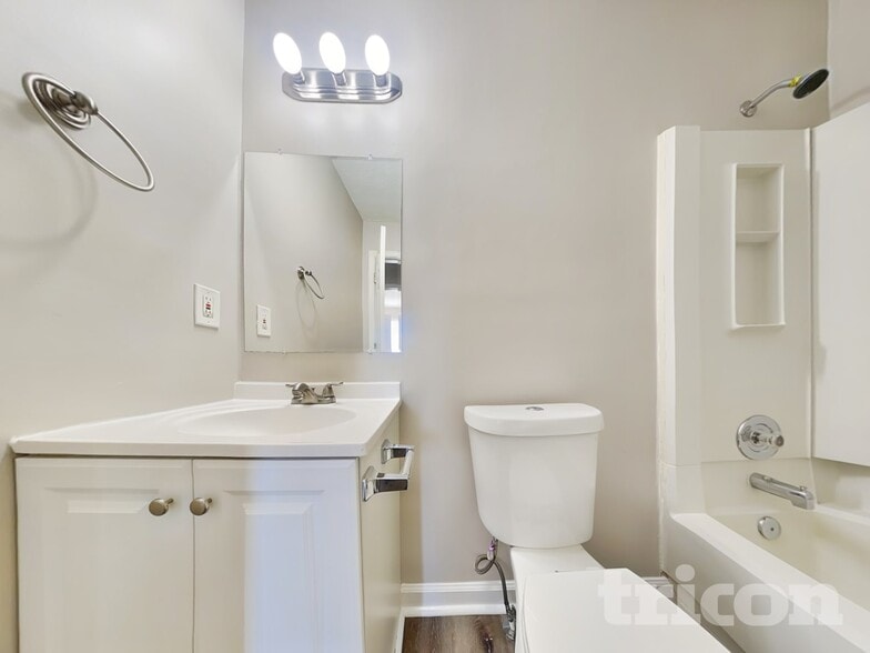 Building Photo - 868 Ashwood Crossing