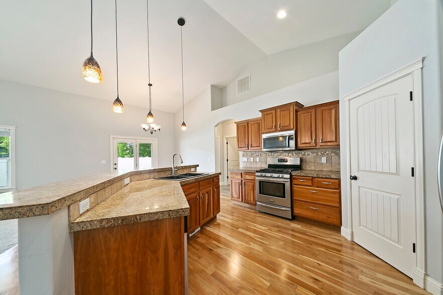 Building Photo - 1941 w placer creek ct