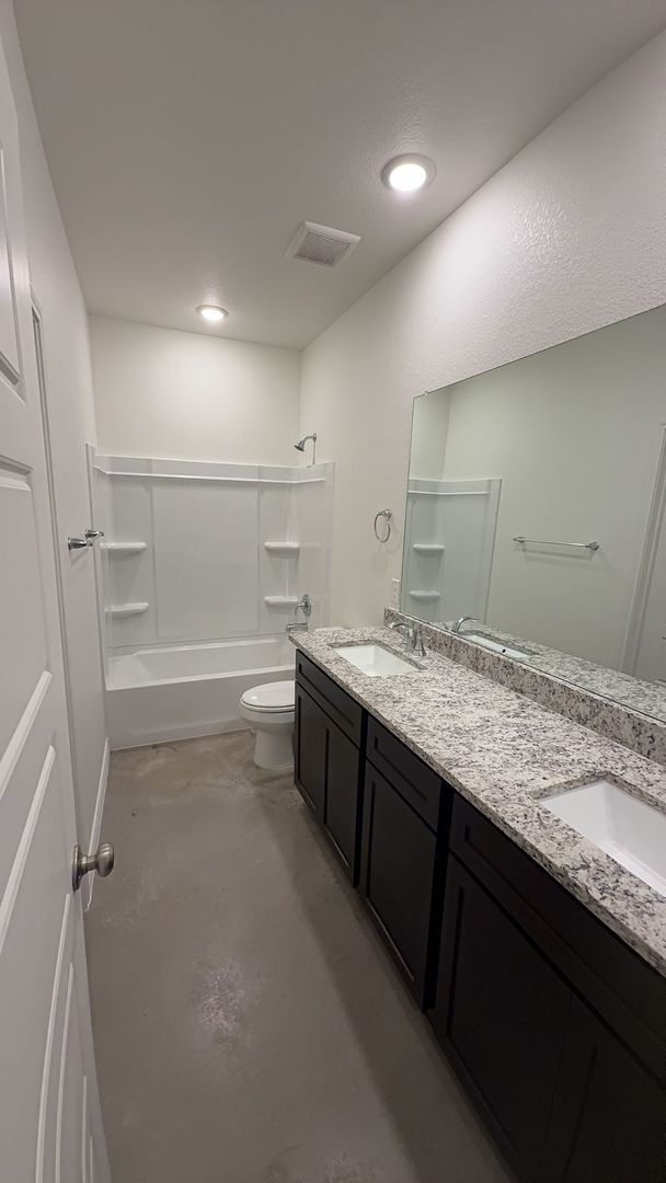 Building Photo - 616 Pacific Crest Trl
