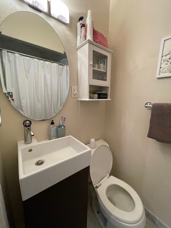 Building Photo - 141 Arlington St