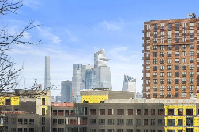 Building Photo - 108 Palisade Ave