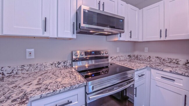 Building Photo - Charming 3BR House in Raleigh