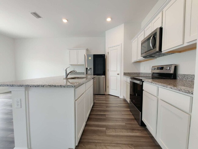 Building Photo - 35522 Shade Fern Ln