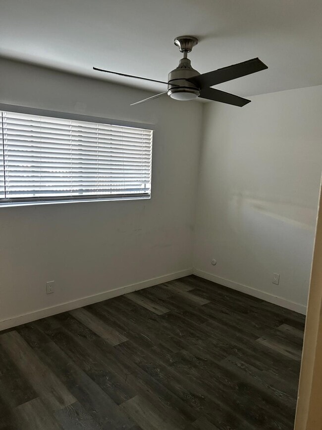 Building Photo - Ridgewood Apartments