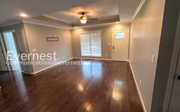 Building Photo - 5520 Desoto Cir