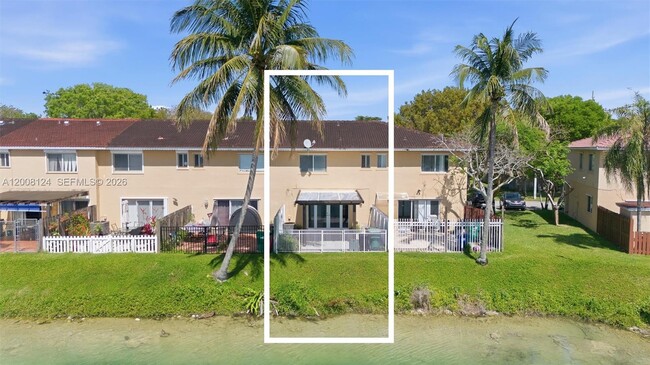 Building Photo - 17530 SW 139th Ct