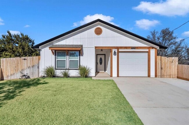 Primary Photo - 249 Hill Dr