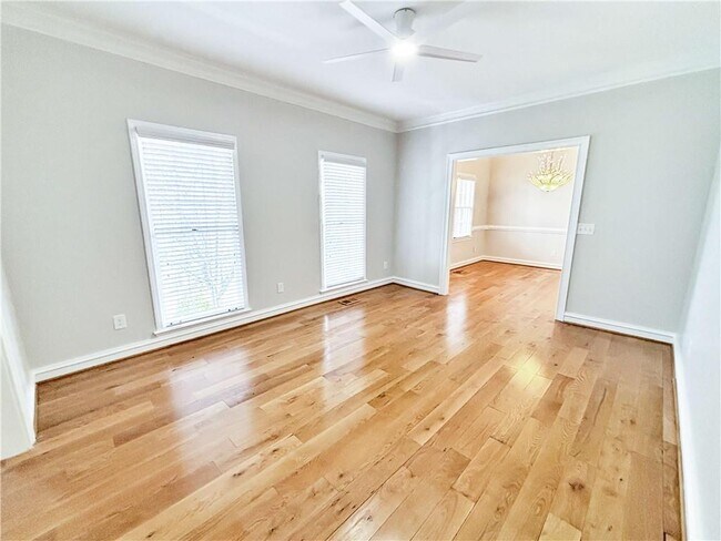 Building Photo - 4515 N Slope Cir