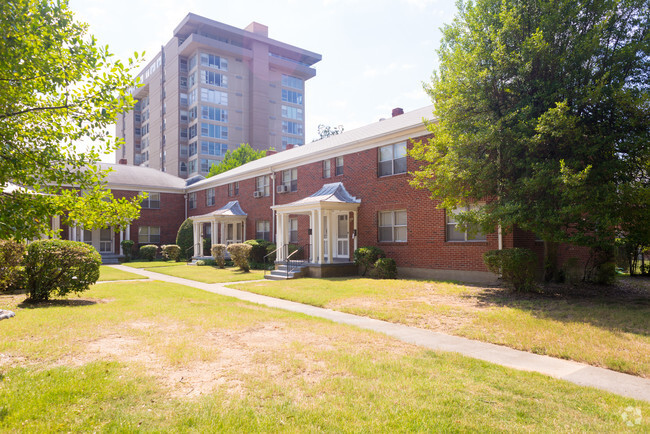 Building Photo - Camellia - Magnolia Gardens Apartments