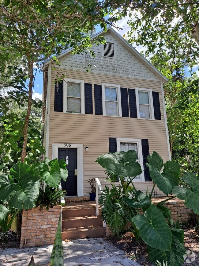 Building Photo - 1/1 in Deland - Walking distance downtown ...