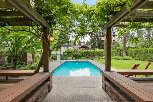 Building Photo - "Luxurious 5-Bedroom Spokane Retreat with Pool, Guest Suite, and Stunning Finishes!"